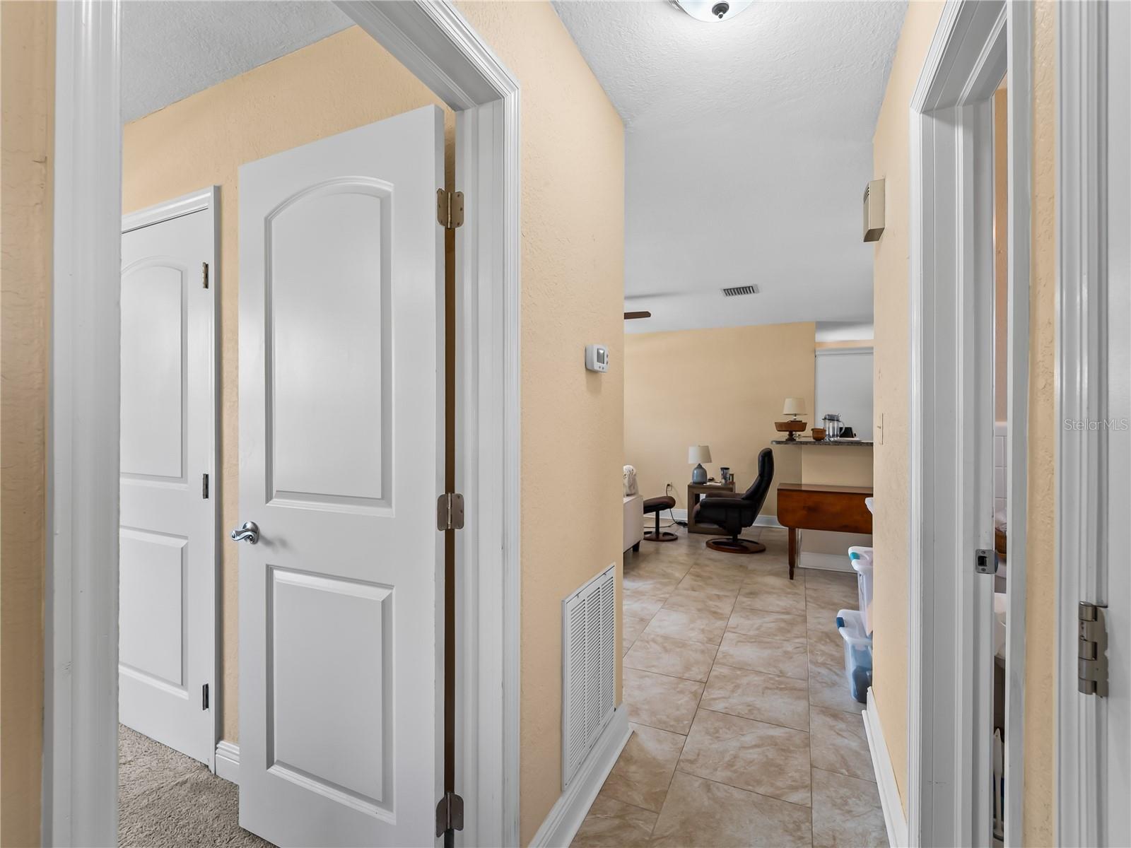 Listing Image #18