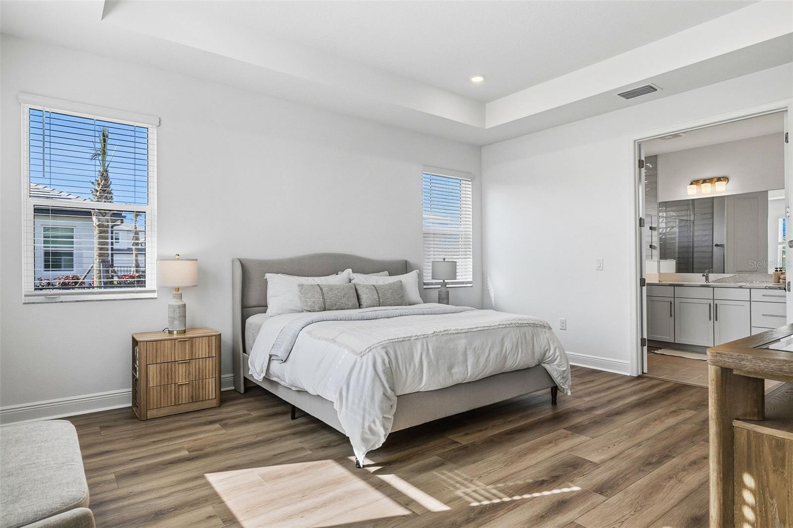 Listing Image #4