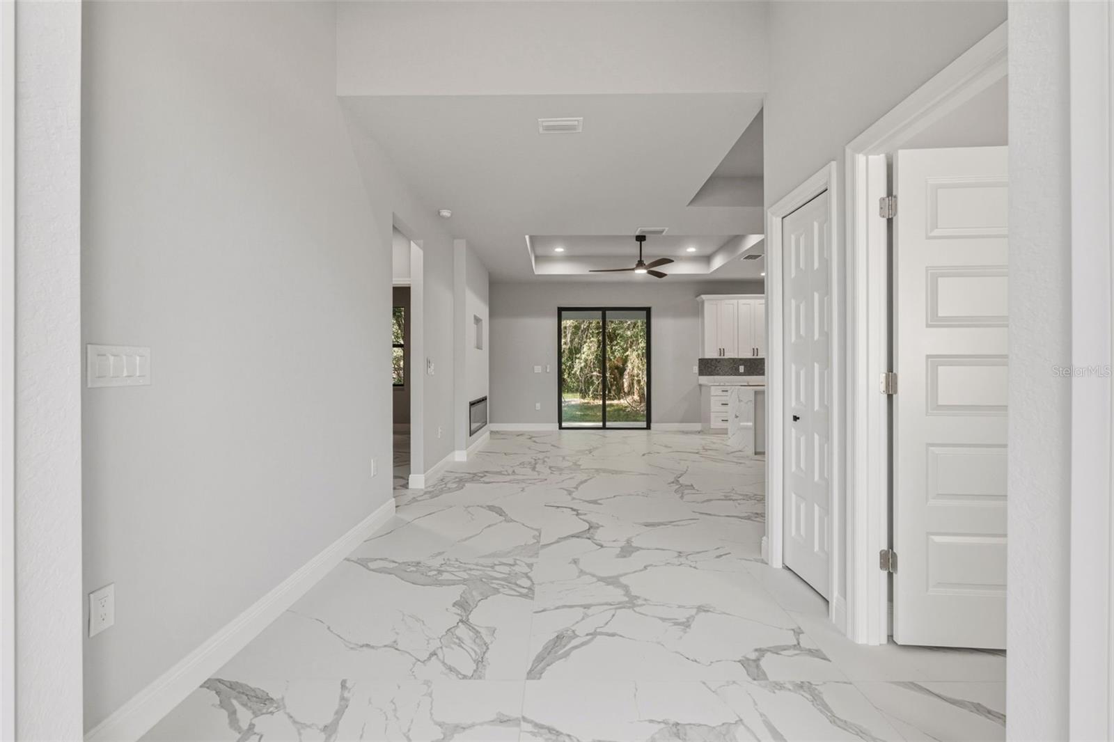 Listing Image #3