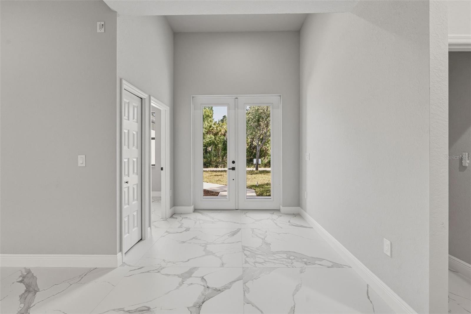 Listing Image #4