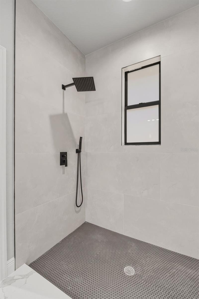 Listing Image #21