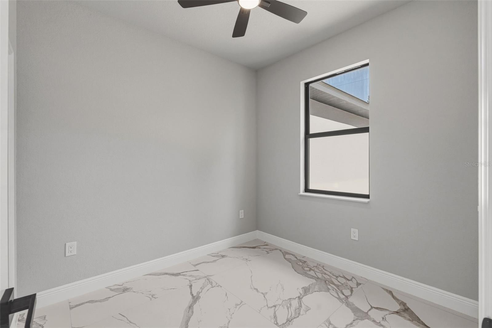 Listing Image #29