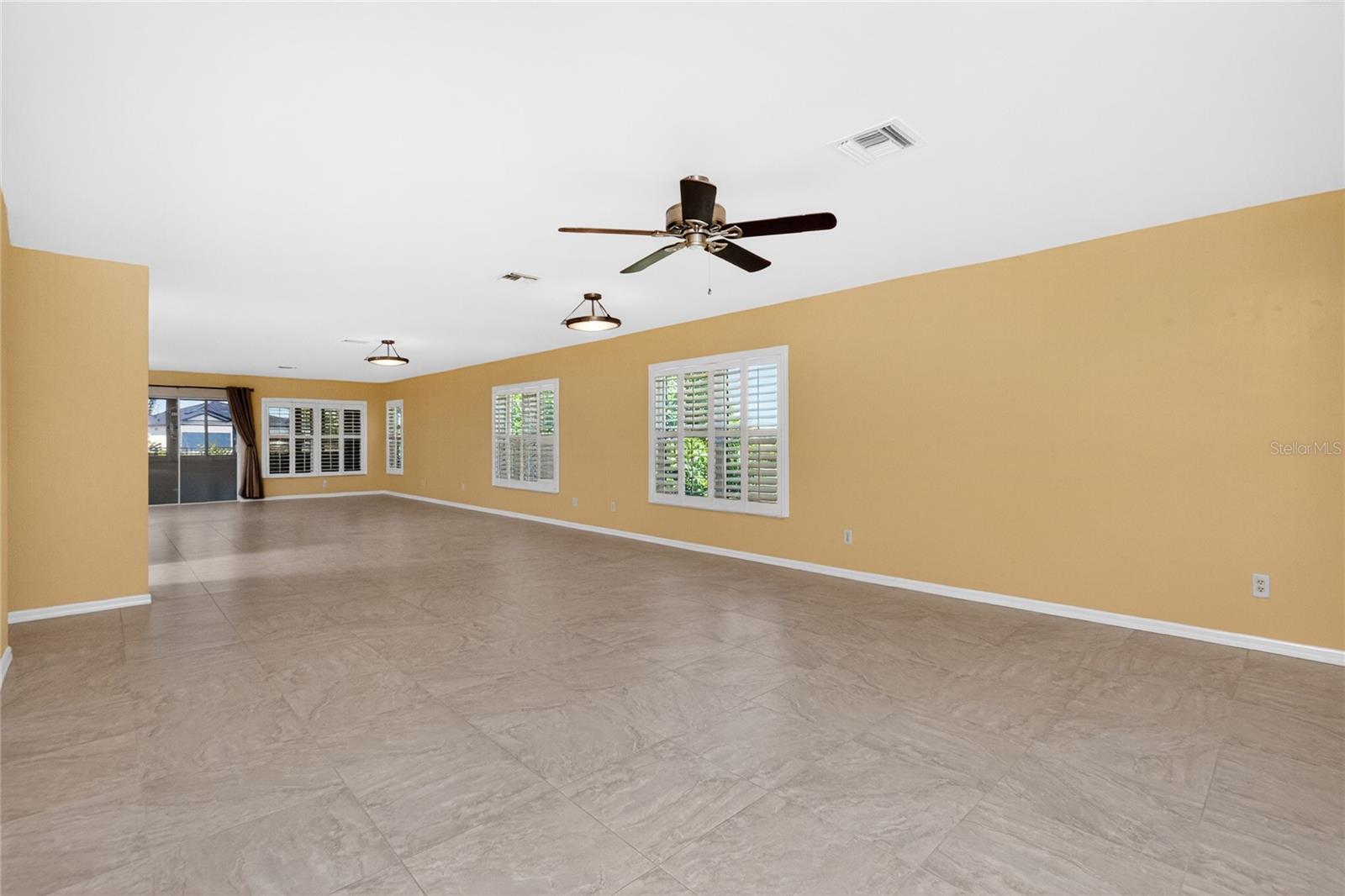 Listing Image #6