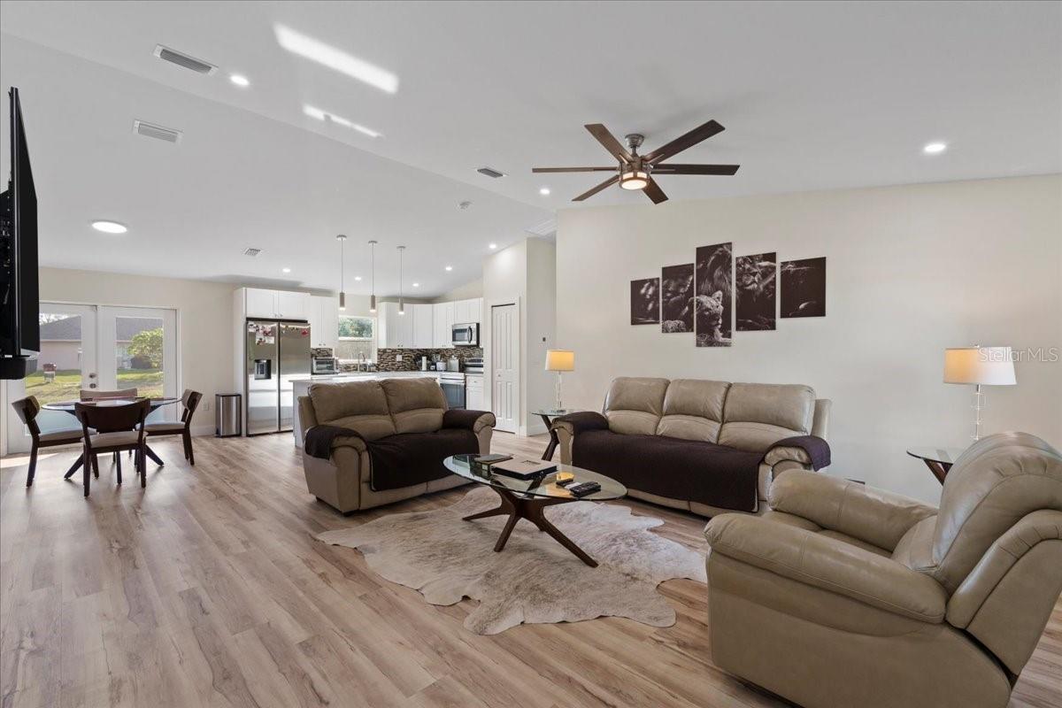Listing Image #5