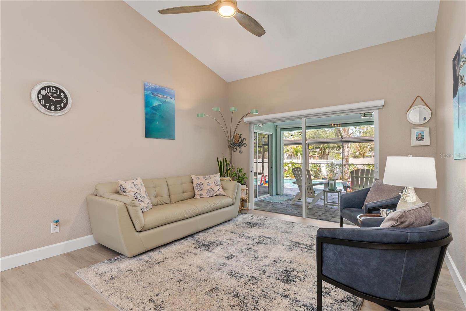 Listing Image #6