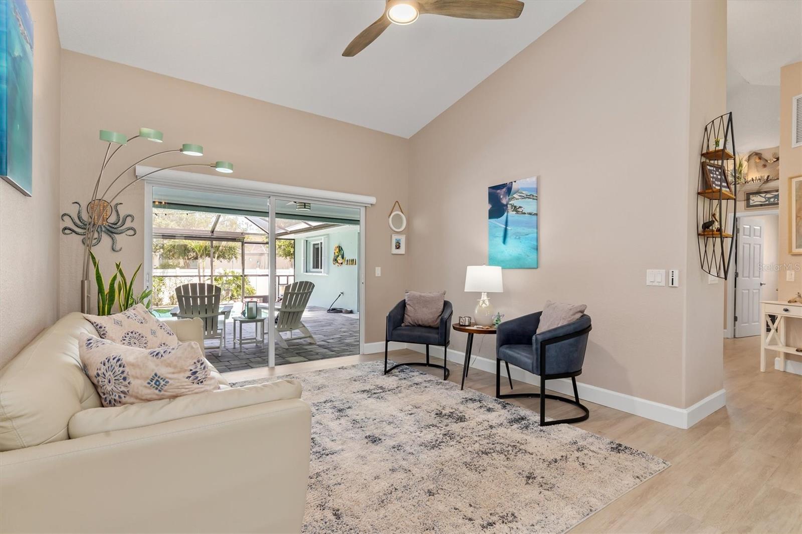 Listing Image #8