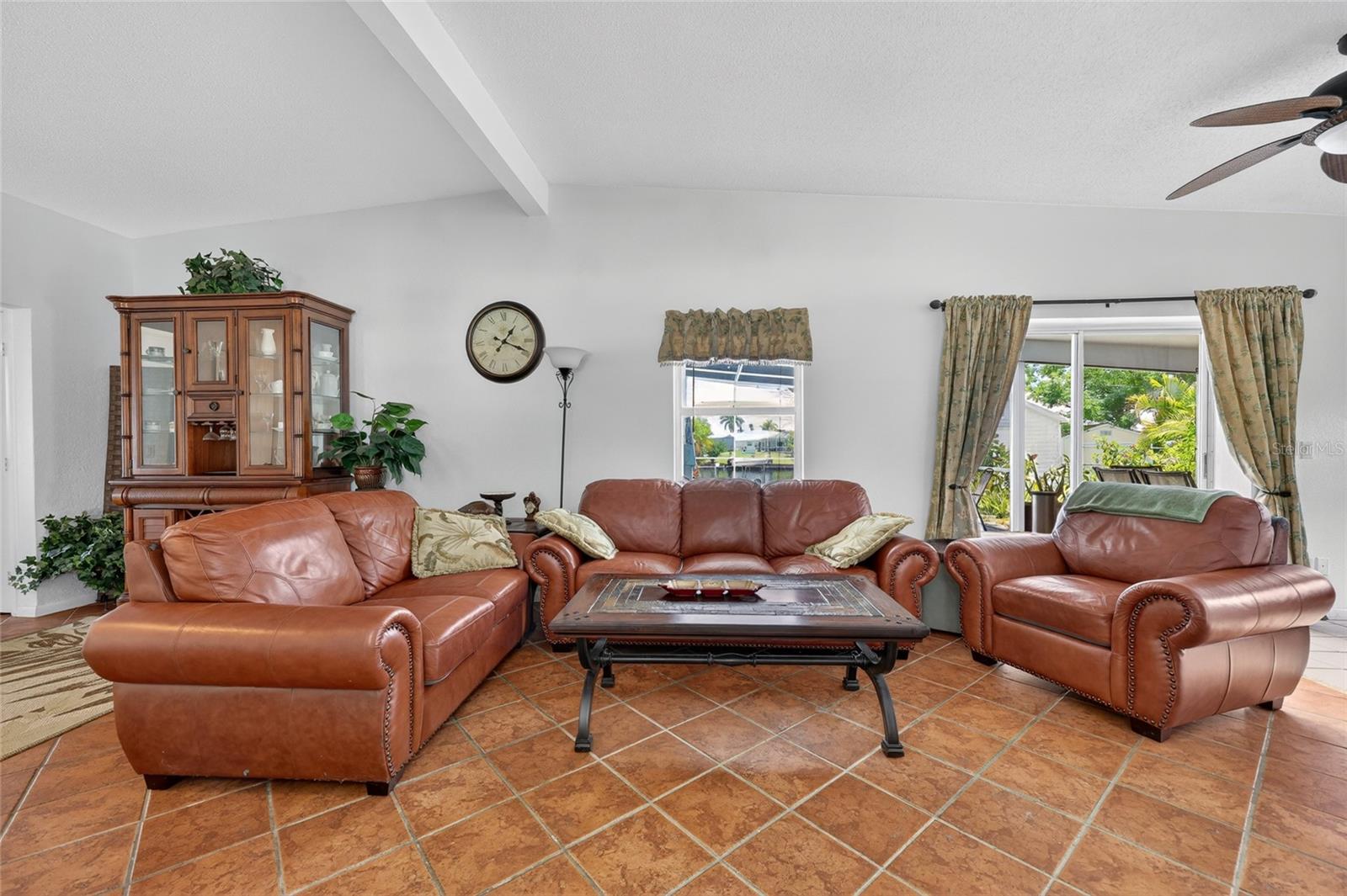 Listing Image #6