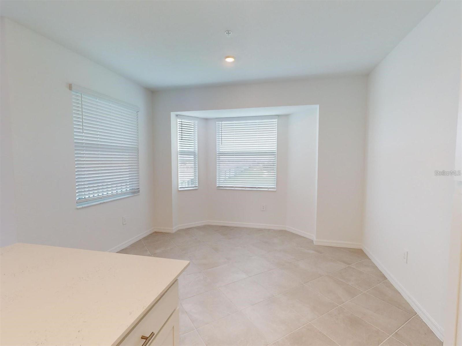 Listing Image #15