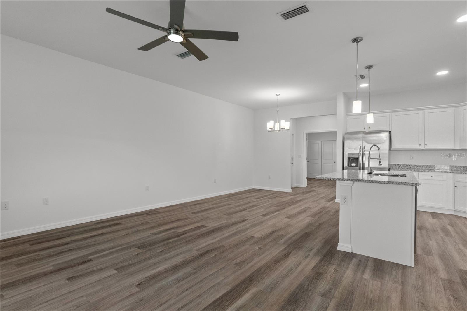 Listing Image #5