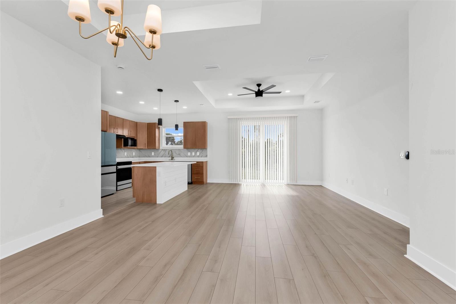 Listing Image #7
