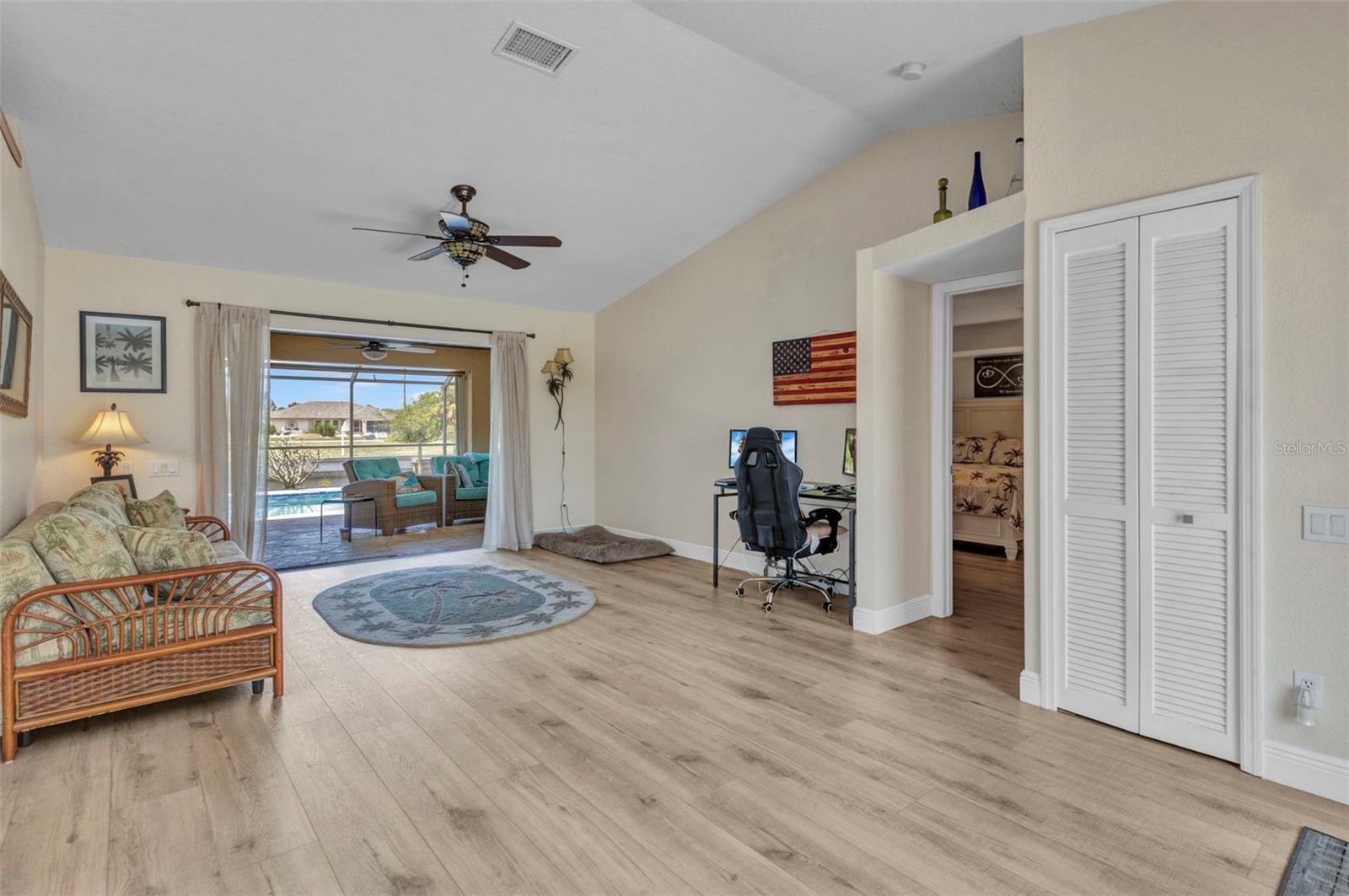 Listing Image #5