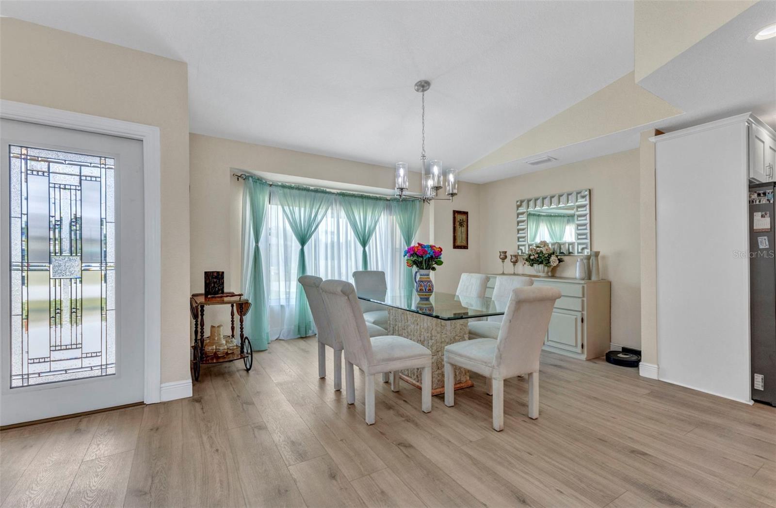 Listing Image #7