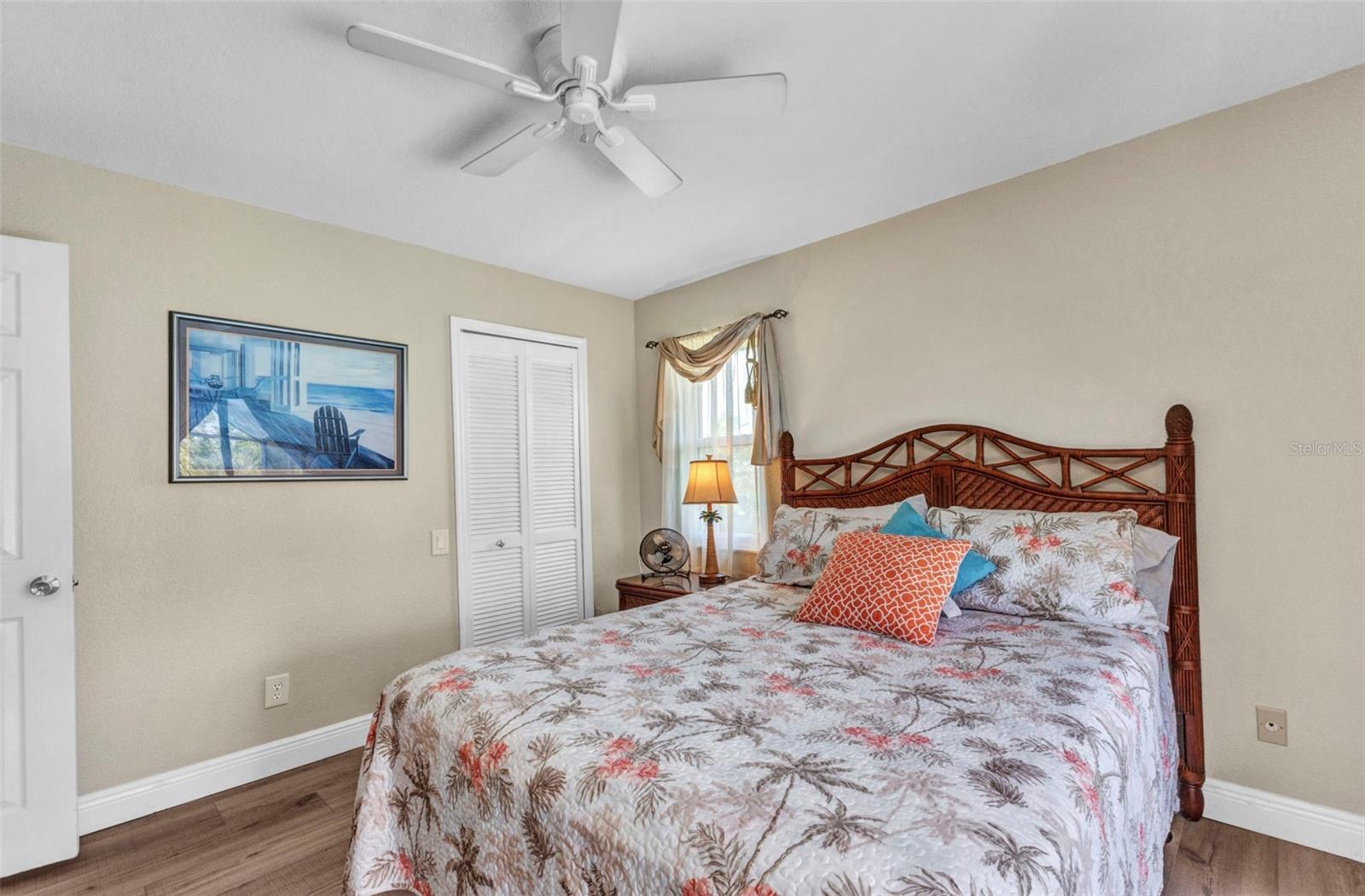 Listing Image #32
