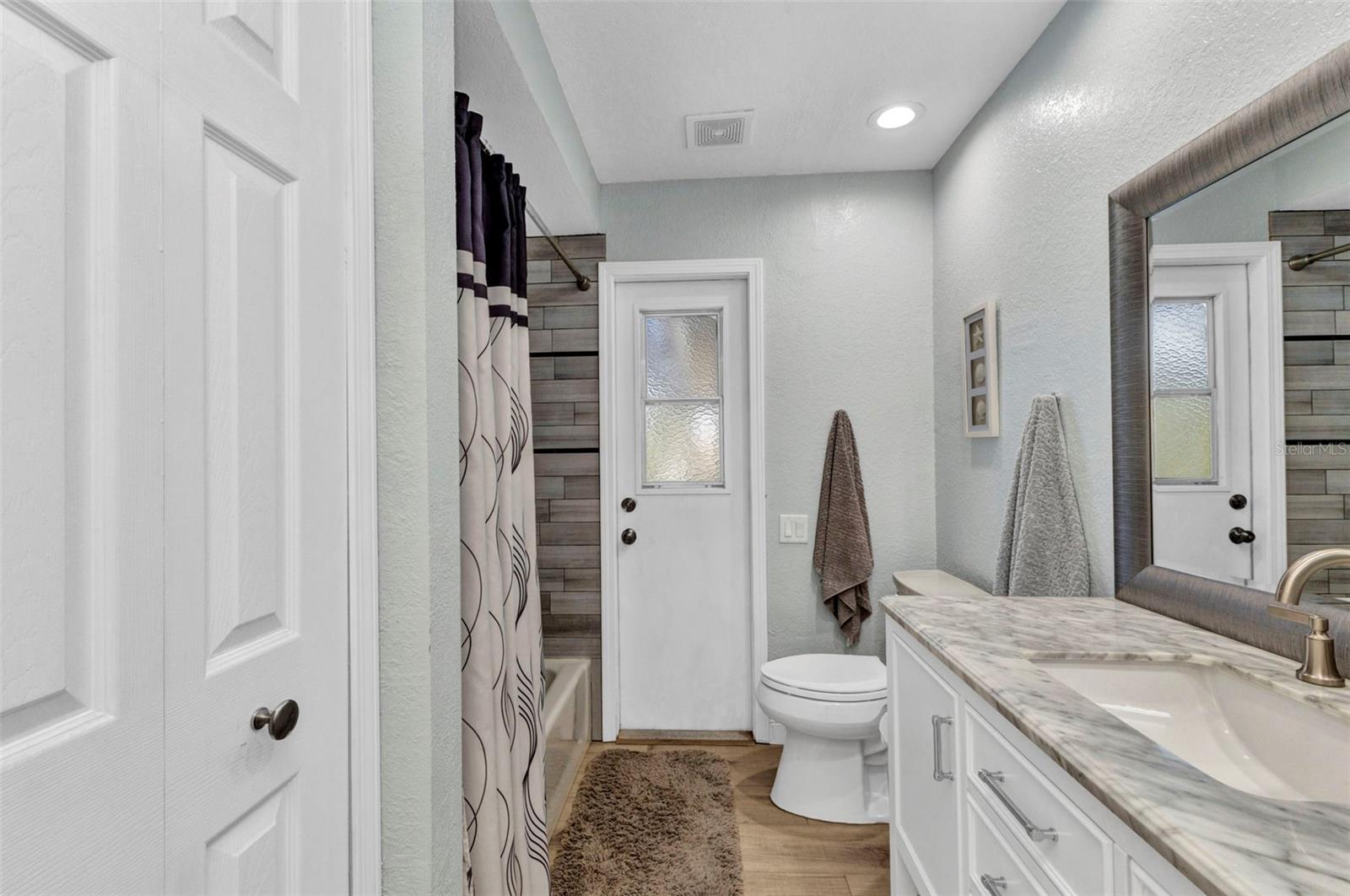 Listing Image #34