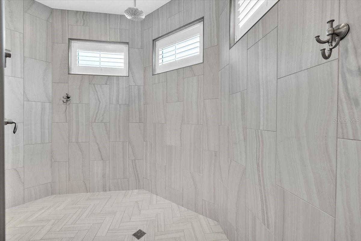 Listing Image #44