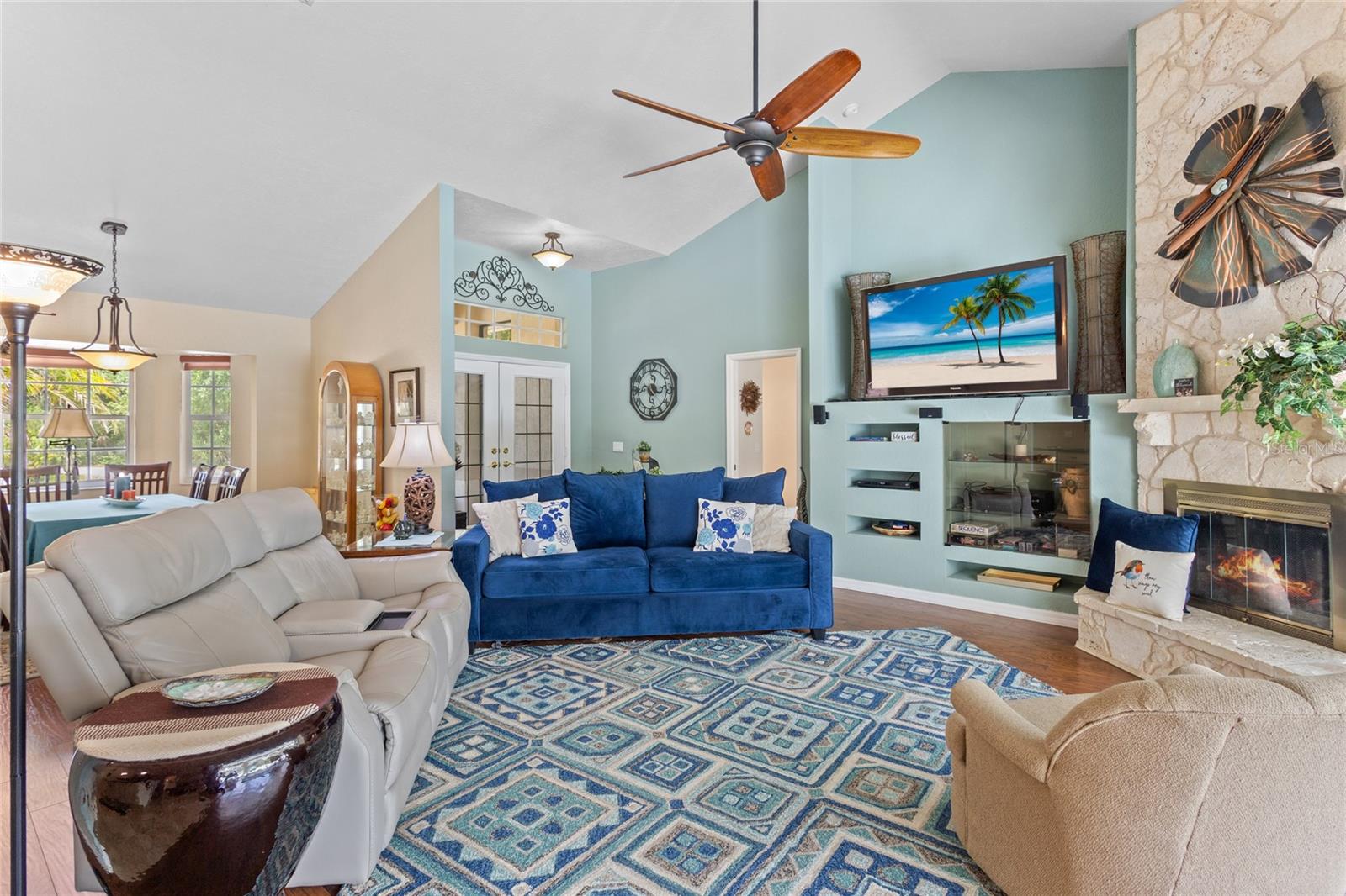 Listing Image #8