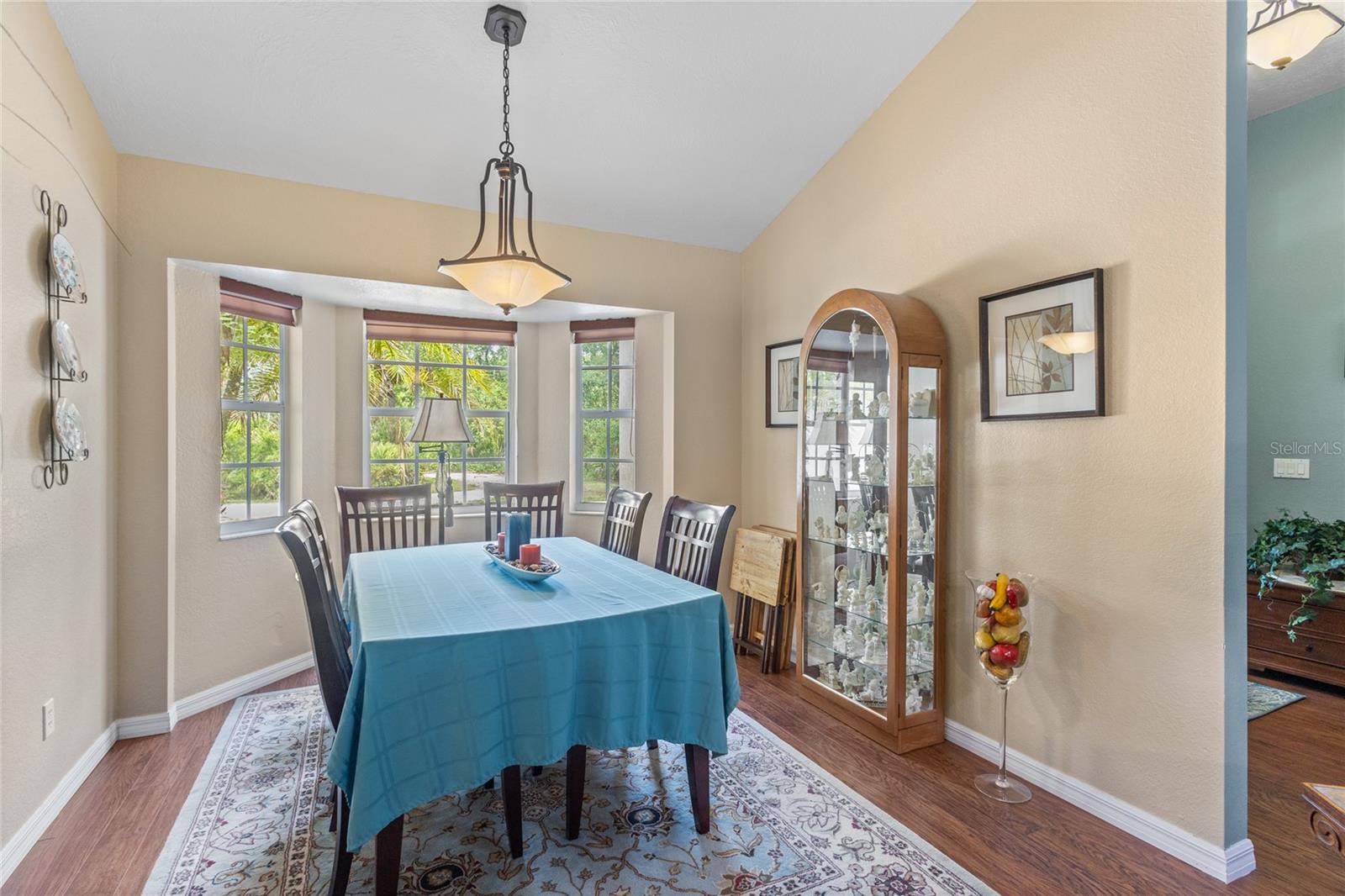Listing Image #9
