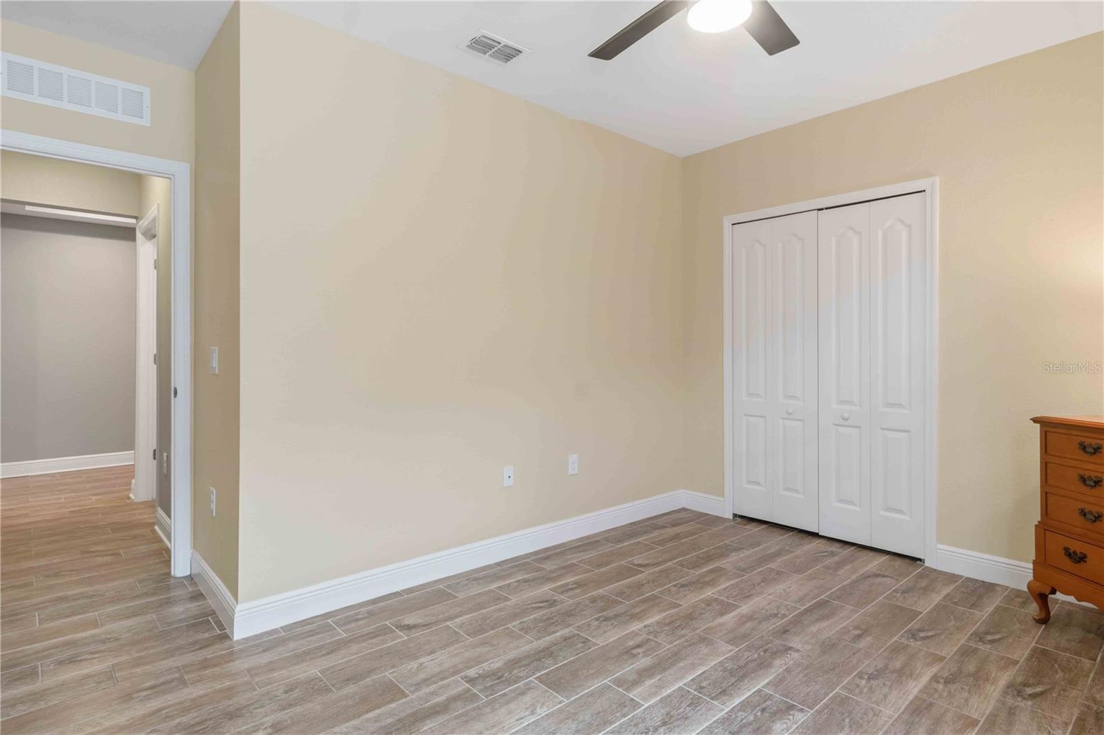 Listing Image #51