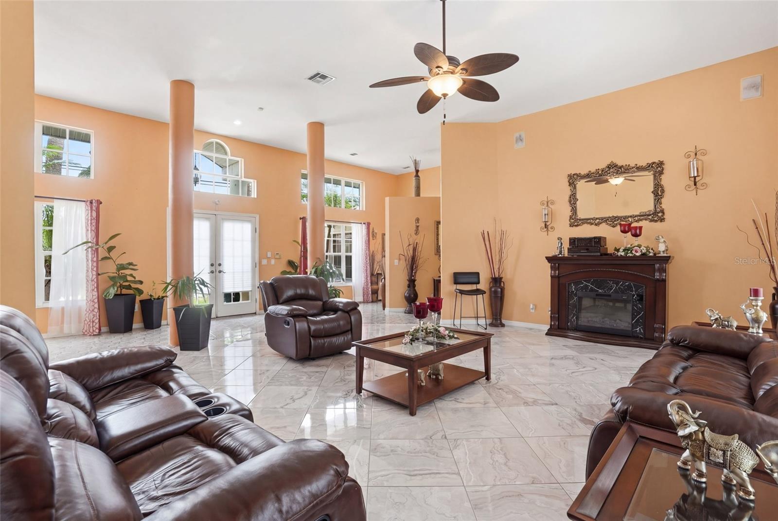 Listing Image #8