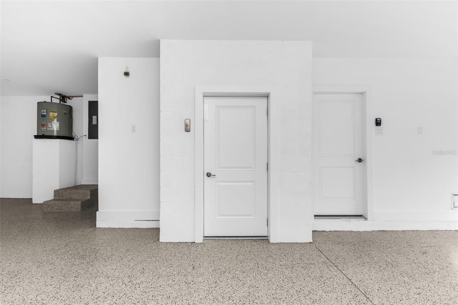 Listing Image #4