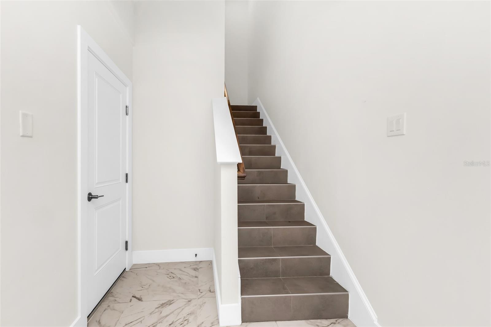 Listing Image #14