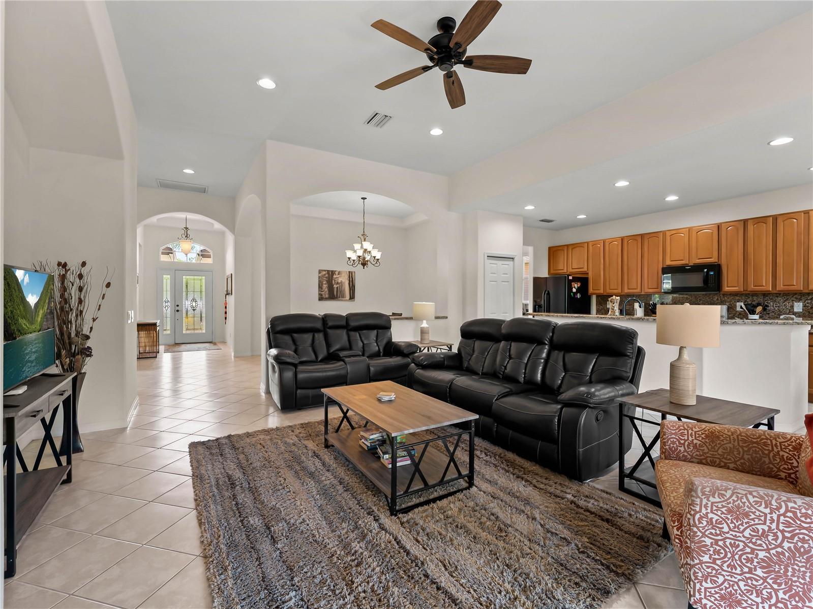 Listing Image #8