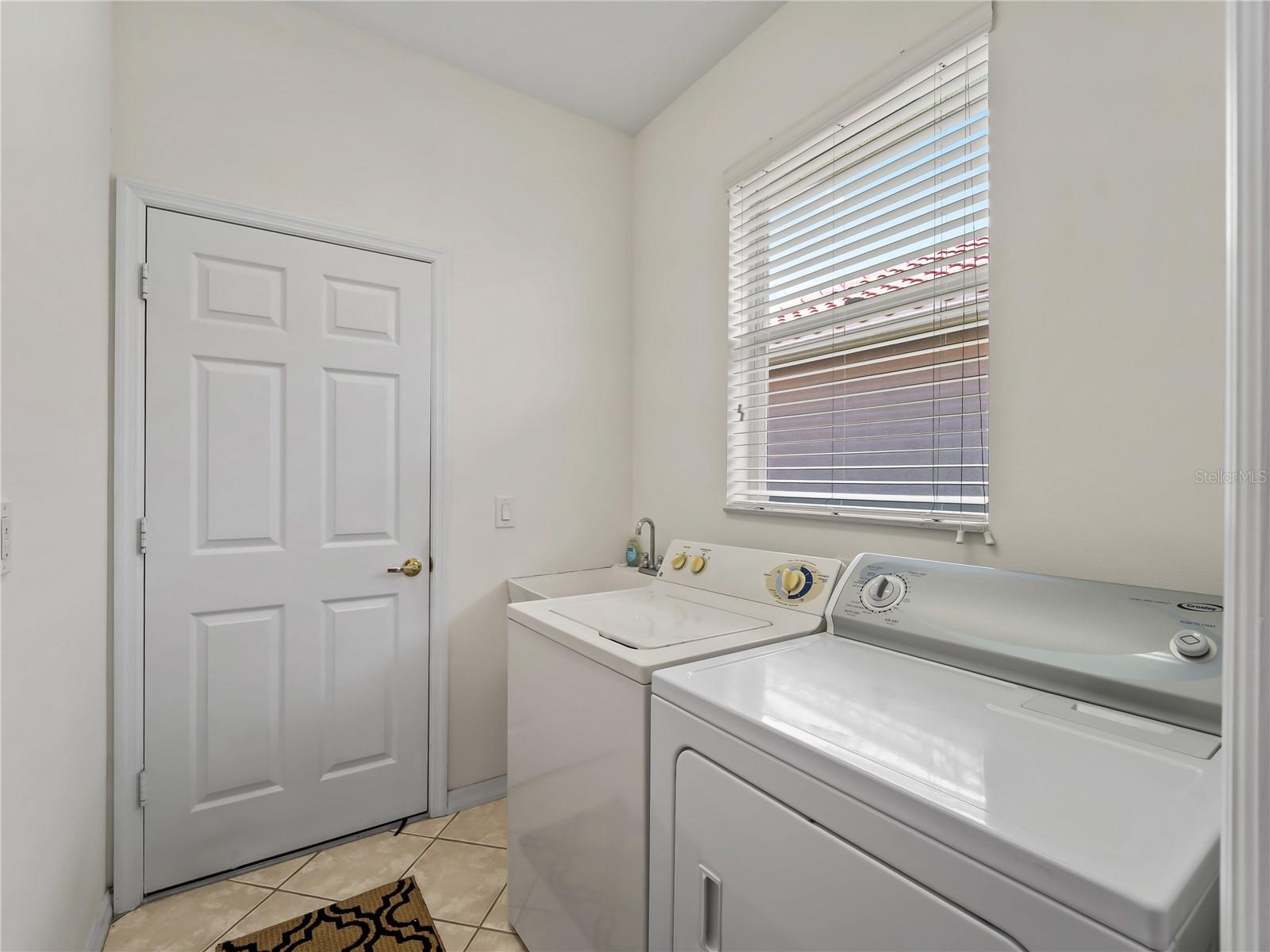 Listing Image #42