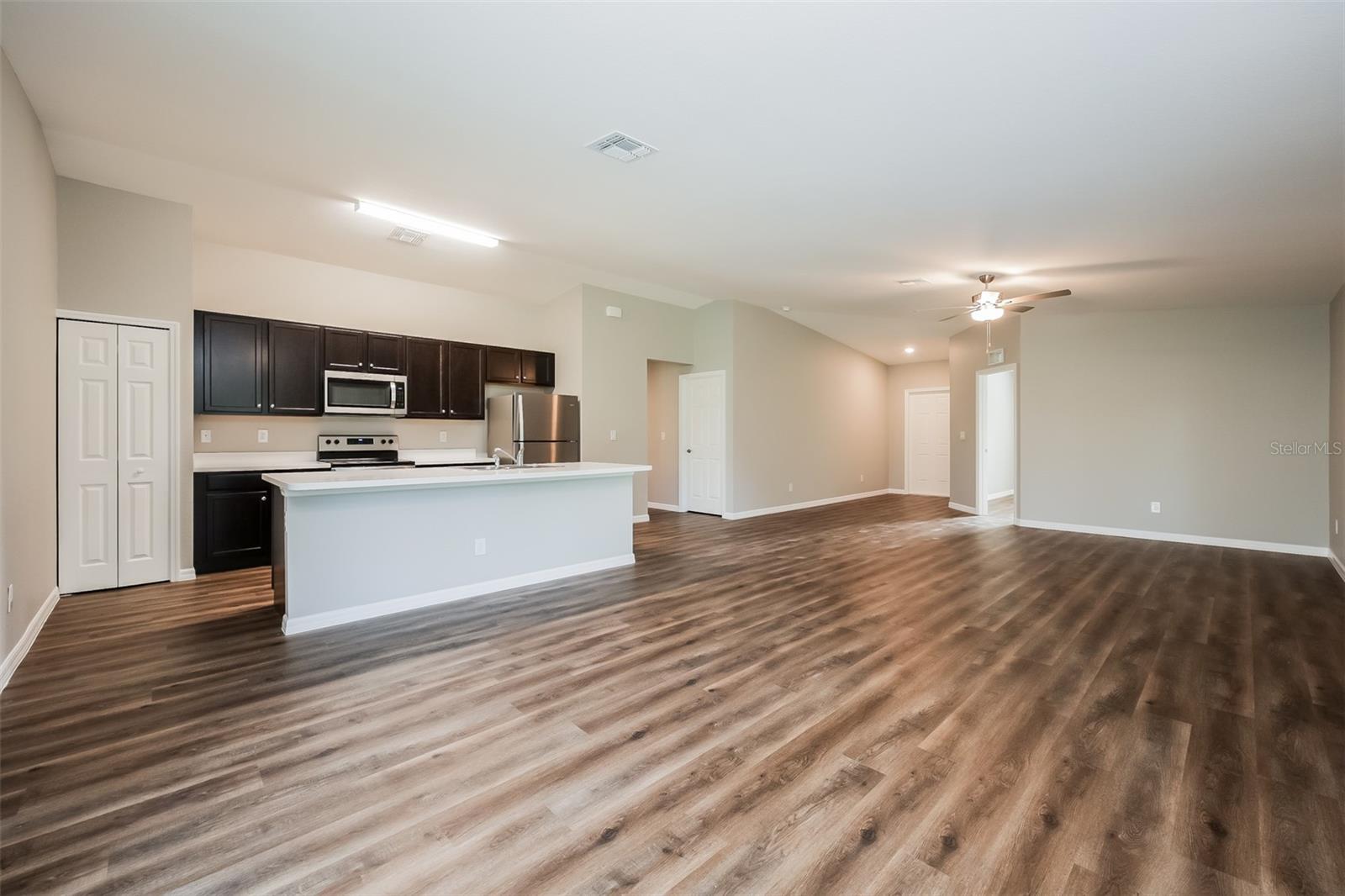 Listing Image #5