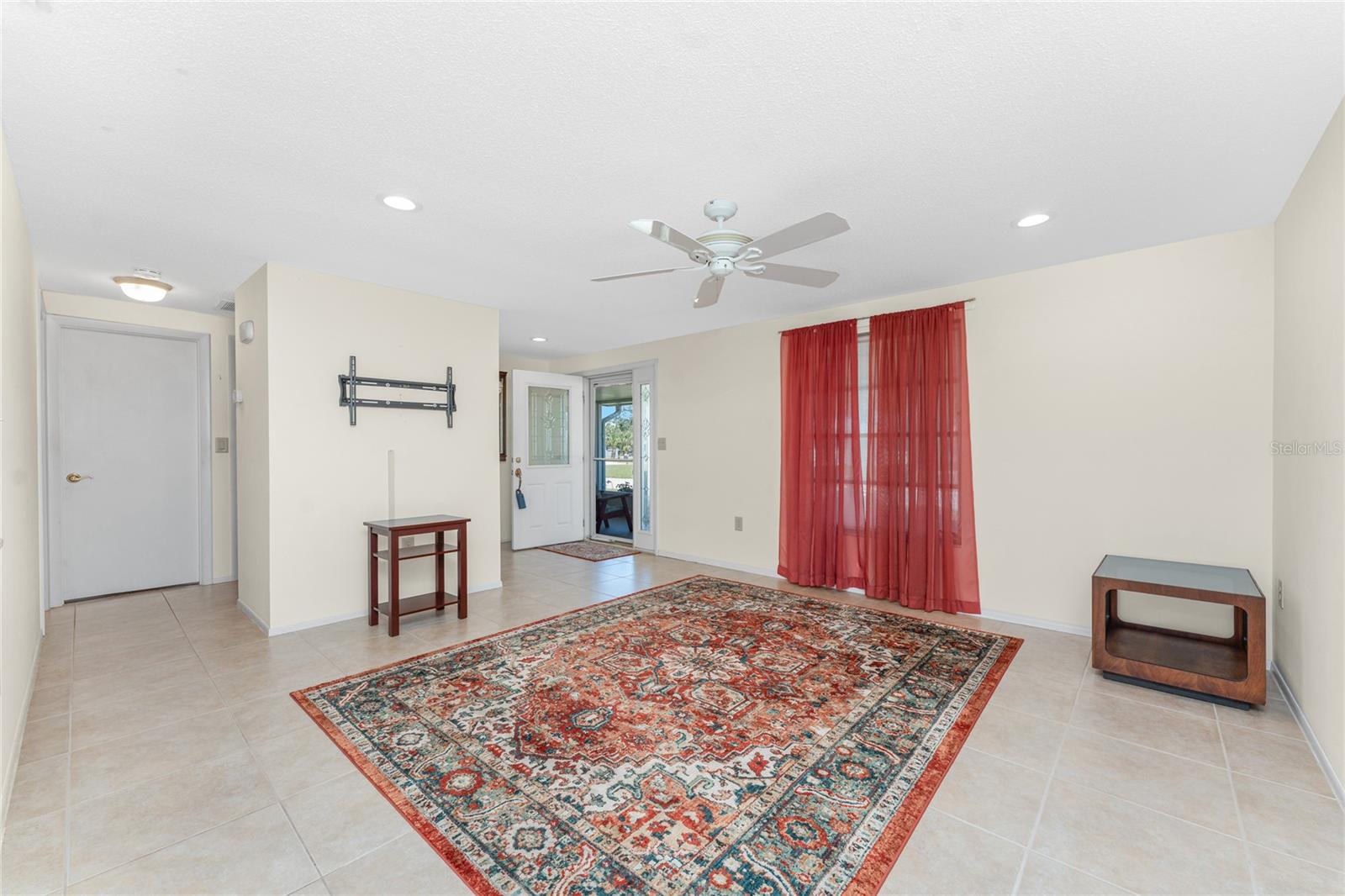 Listing Image #5