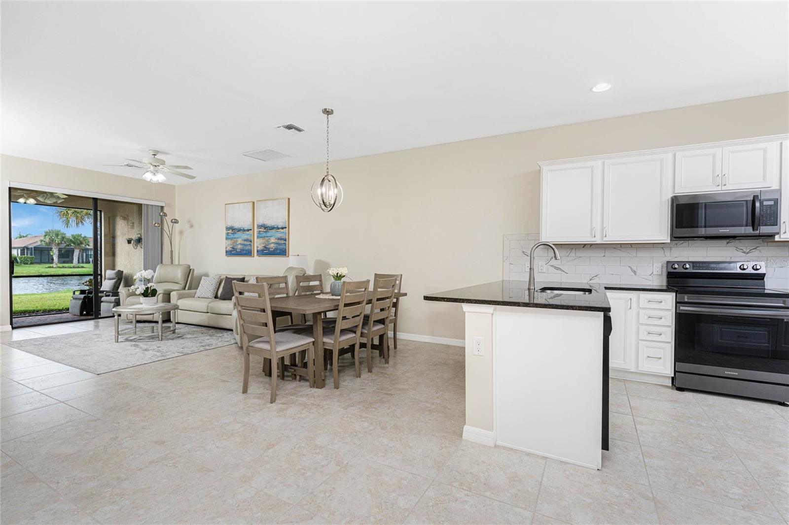 Listing Image #5