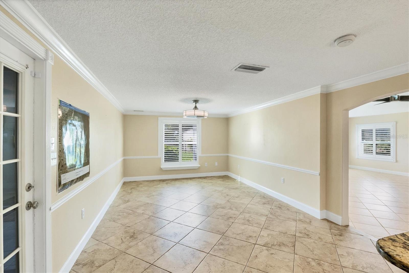 Listing Image #15