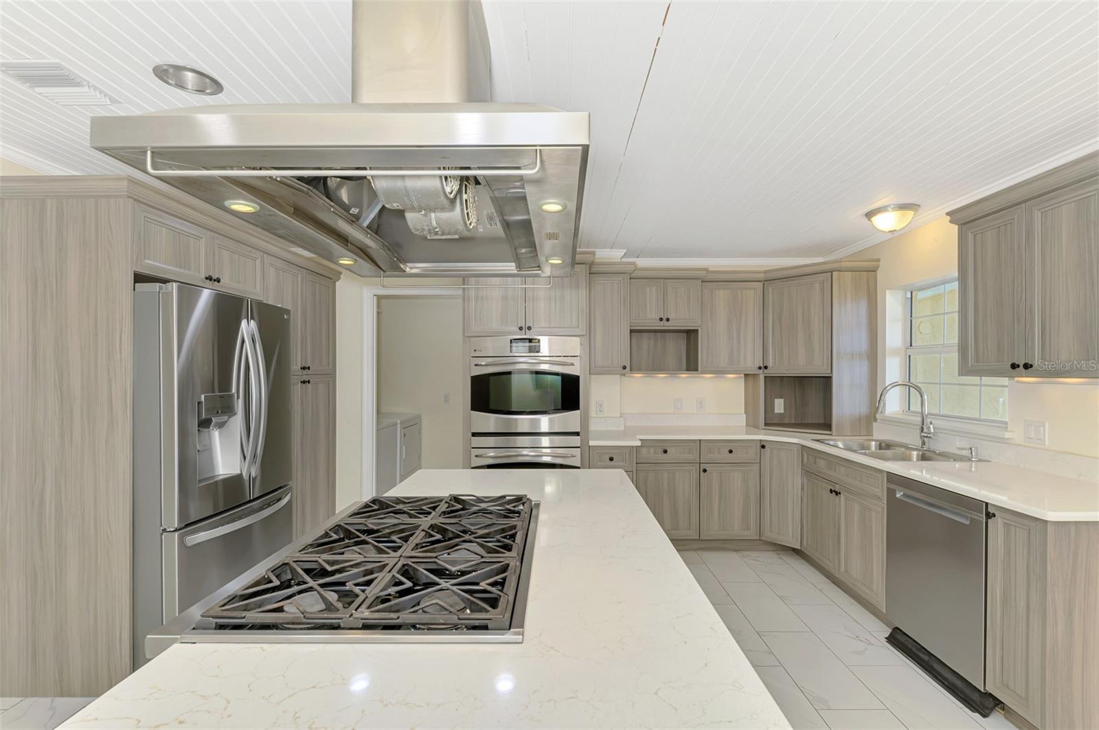 Listing Image #13