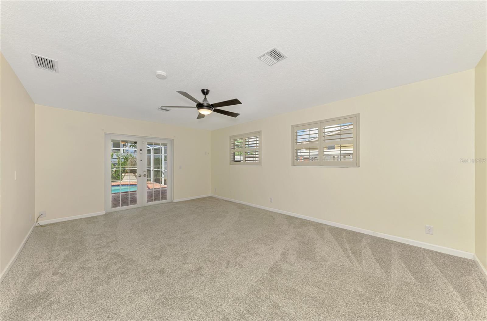 Listing Image #24