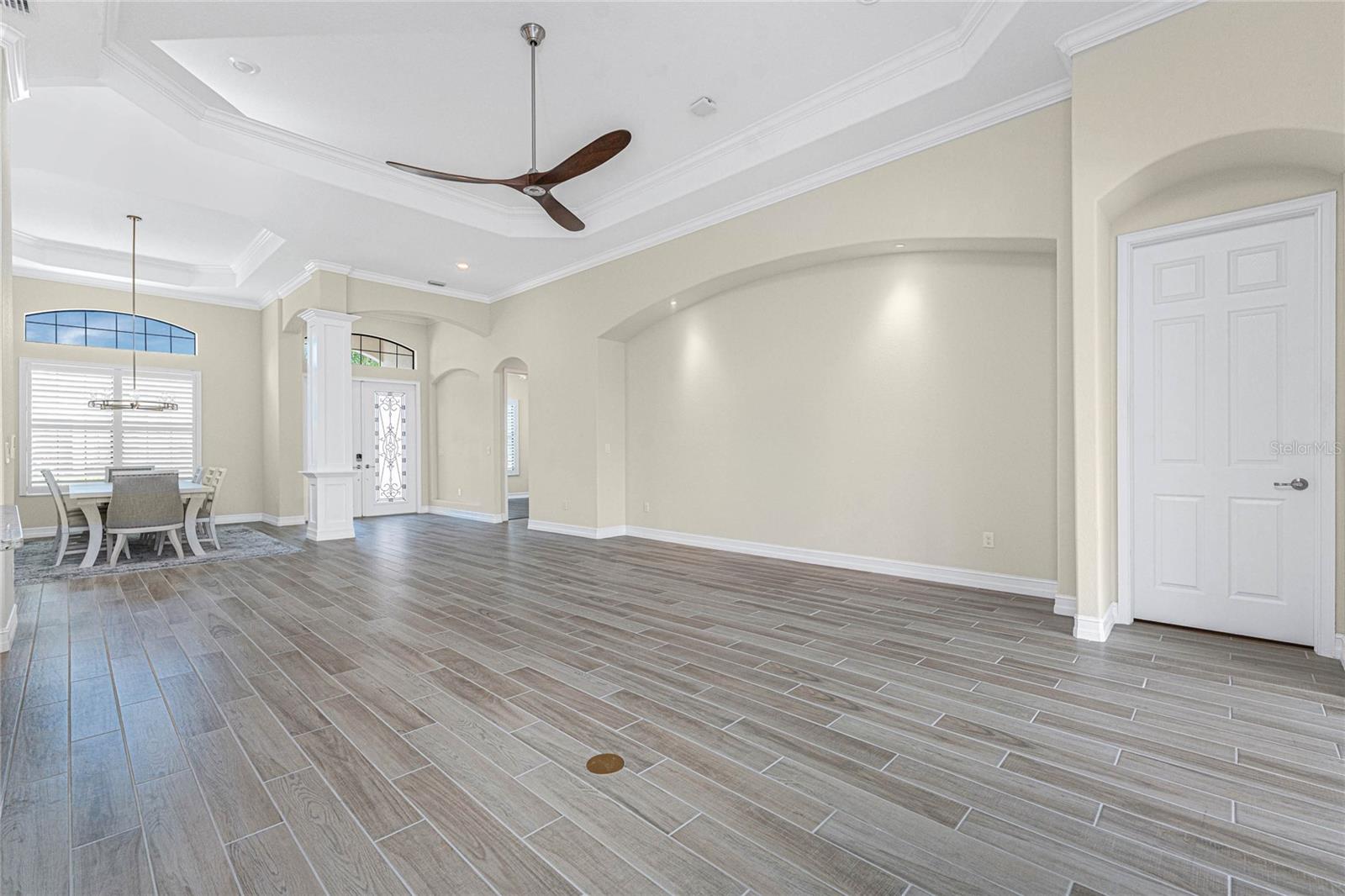 Listing Image #8