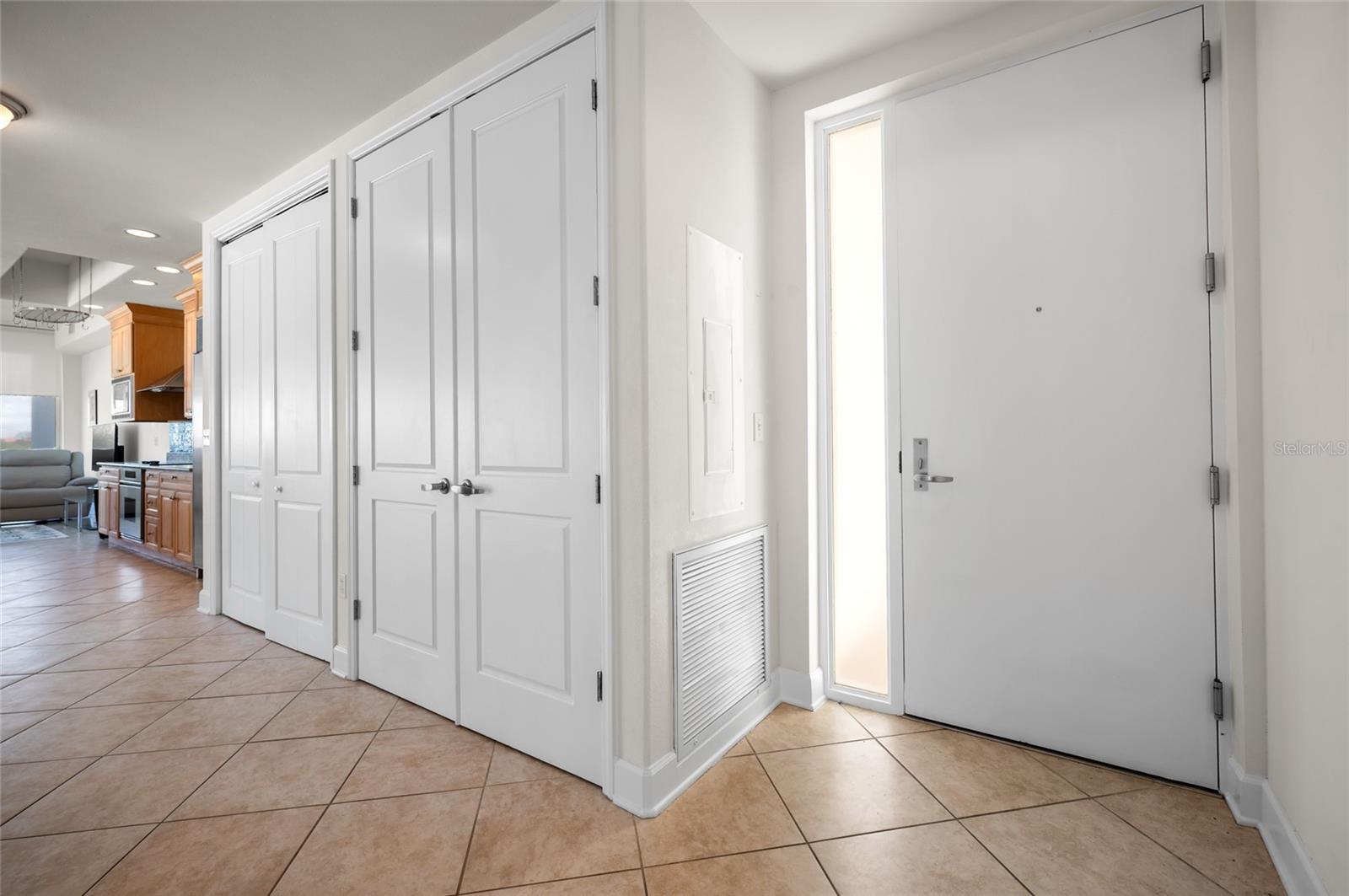 Listing Image #3