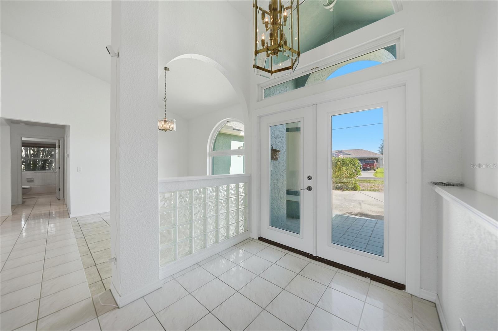 Listing Image #3