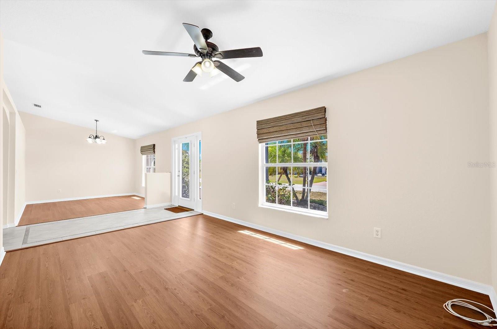 Listing Image #6
