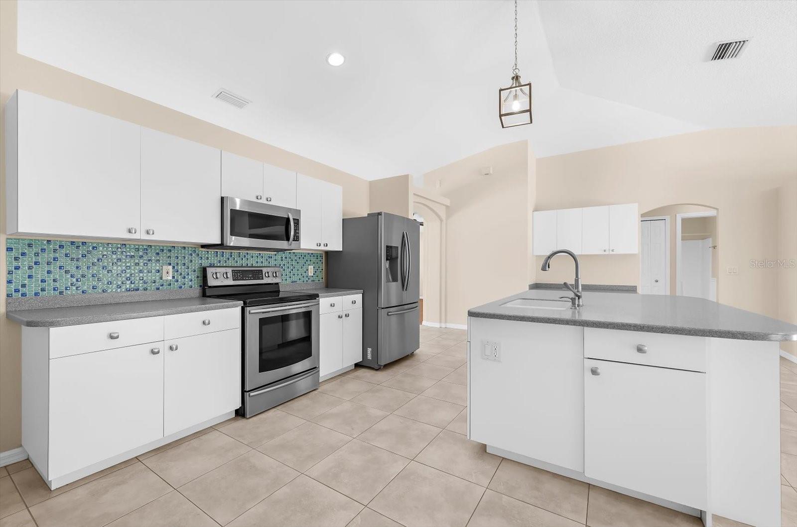 Listing Image #7