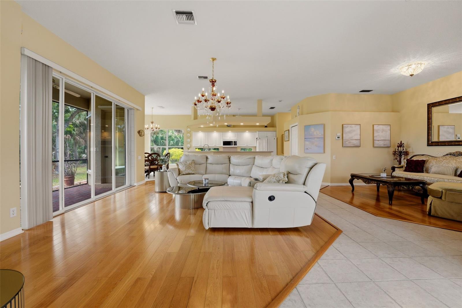 Listing Image #5