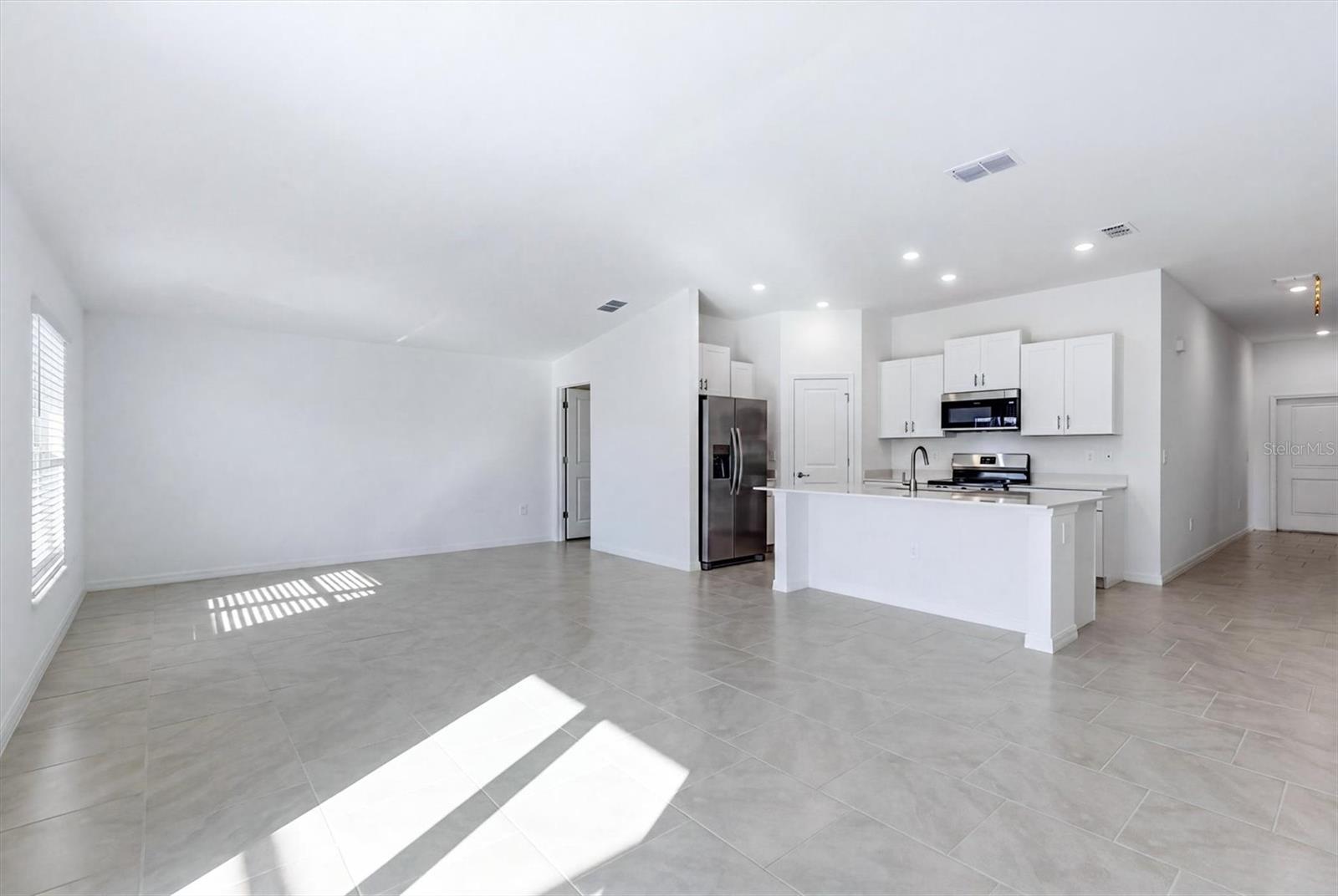 Listing Image #8