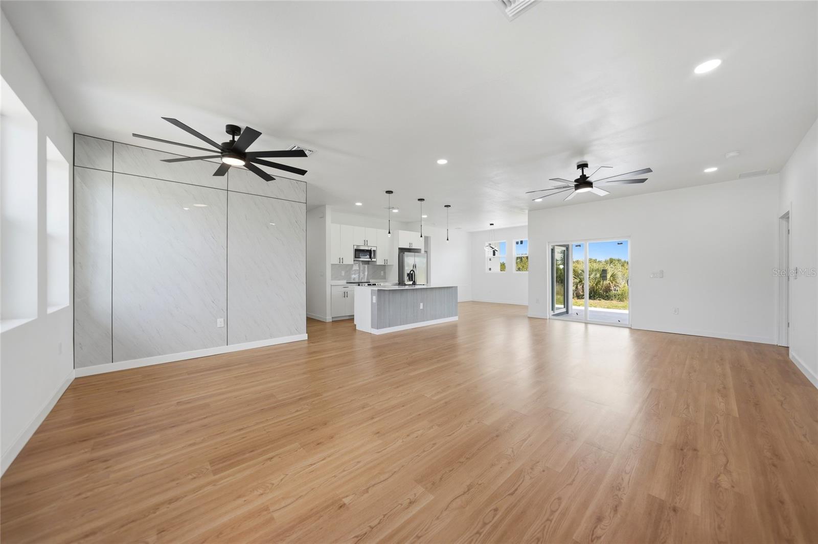 Listing Image #7
