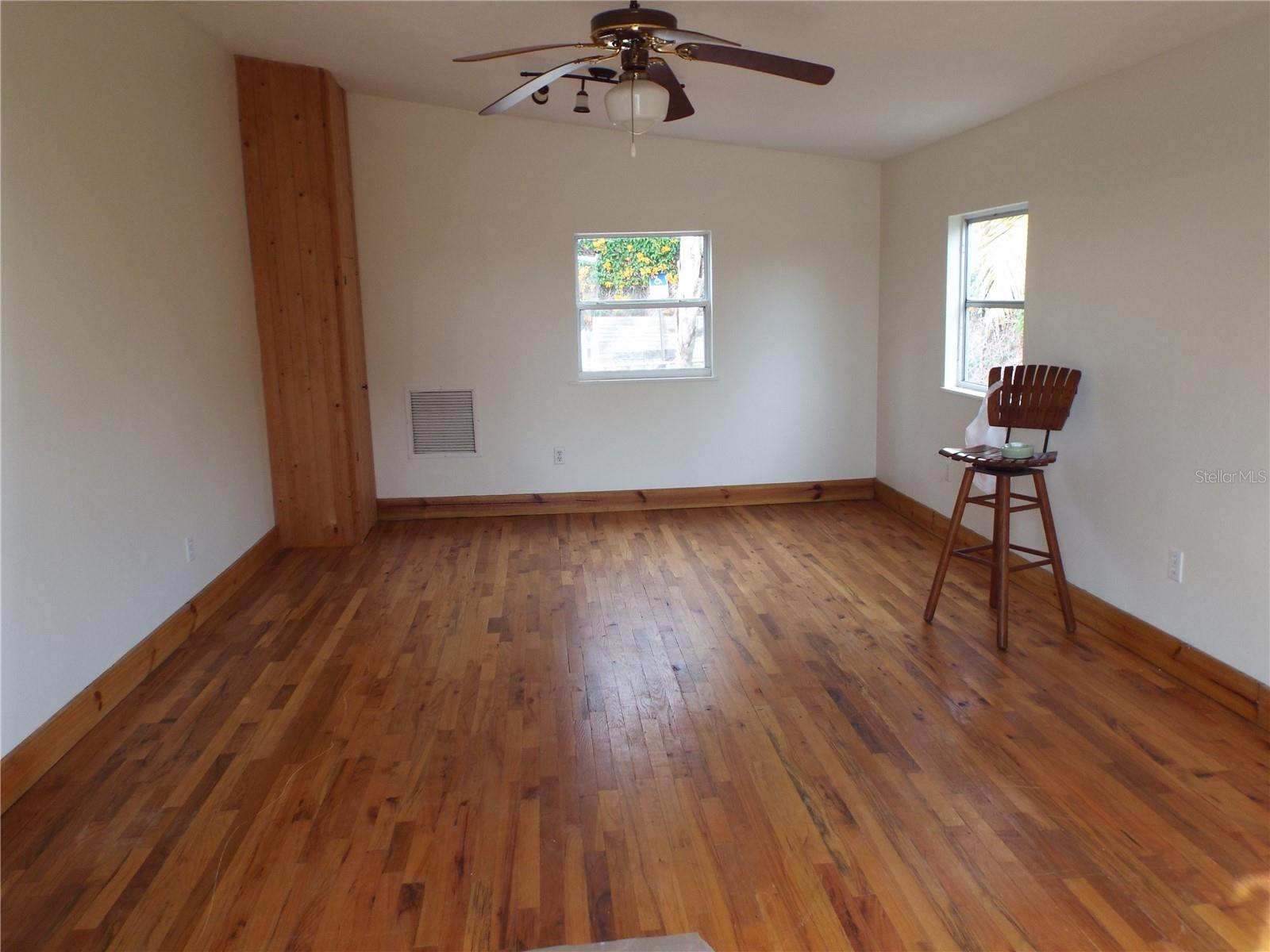 Listing Image #6