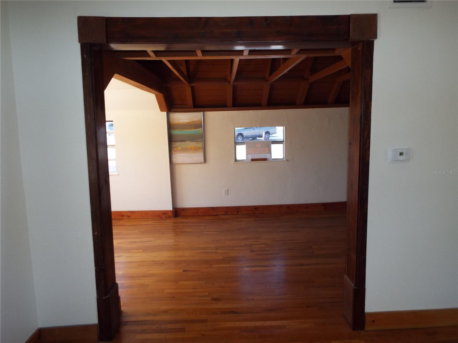 Listing Image #7