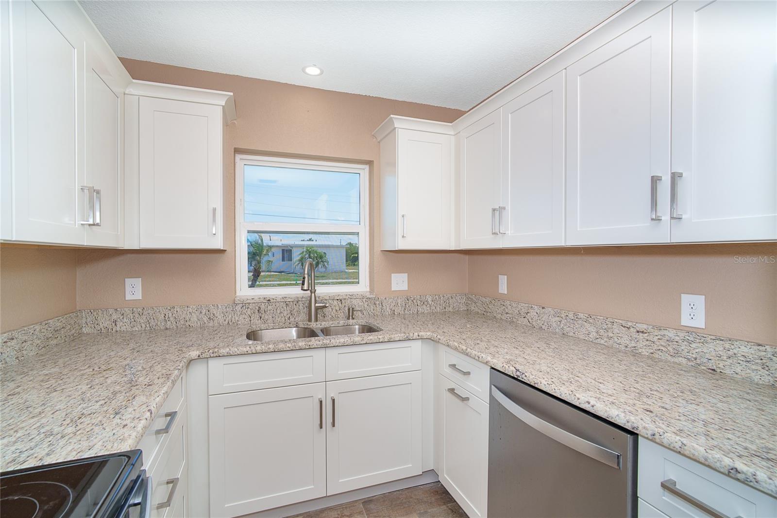 Listing Image #6