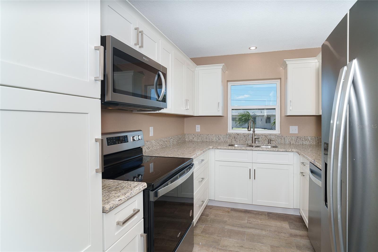 Listing Image #7