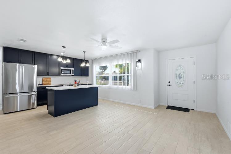 Listing Image #5
