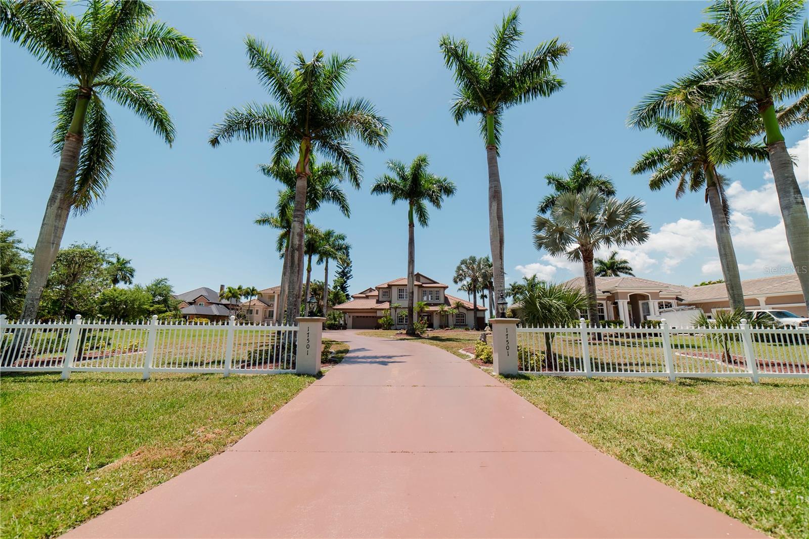 Listing Image #3