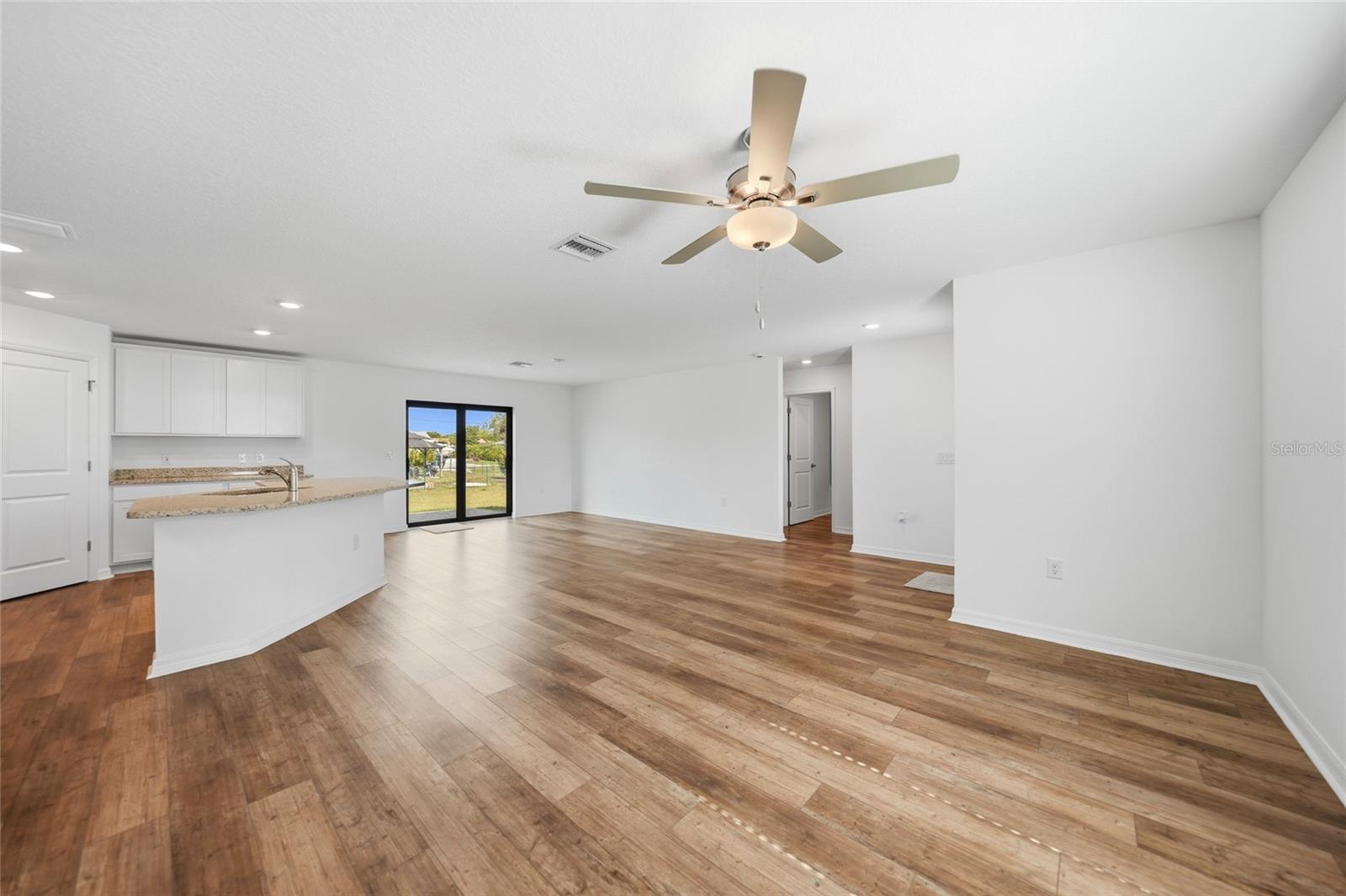 Listing Image #2