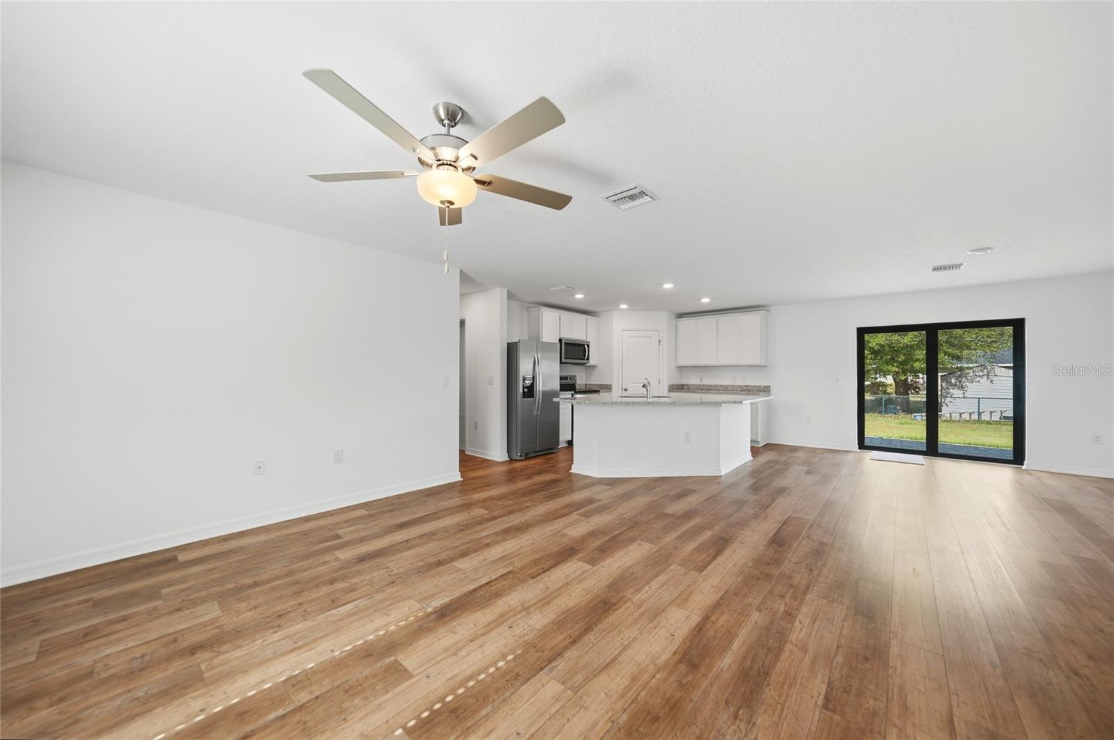 Listing Image #6