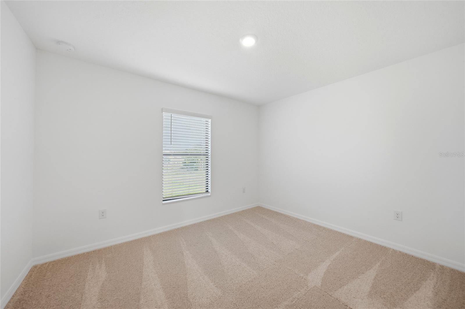 Listing Image #28